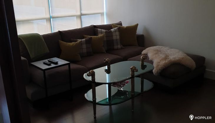"3BR Condo for Rent in Edades Tower and Garden Villas, Rockwell Center, Makati"02