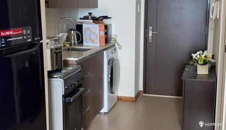 "Studio Condo for Rent in Shang Salcedo Place, Salcedo Village, Makati"02