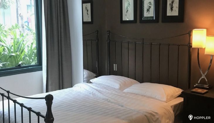 "2BR Condo for Rent in Amorsolo West, Rockwell Center, Makati"03