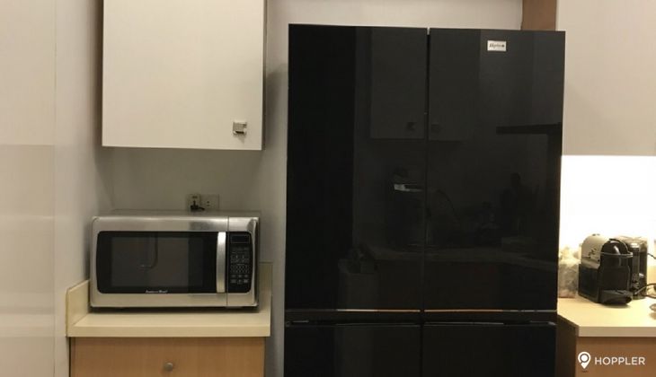 "2BR Condo for Rent in Amorsolo West, Rockwell Center, Makati"06