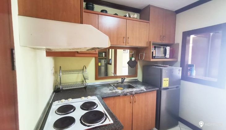 "Studio Condo for Rent in Paseo Parkview Suites, Salcedo Village, Makati"05