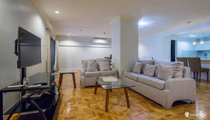 "2BR Condo for Rent in La Maison, San Lorenzo Village, Makati"06