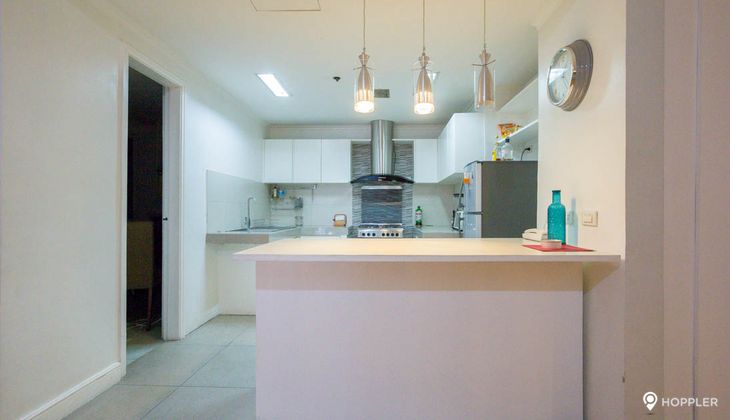 "2BR Condo for Rent in La Maison, San Lorenzo Village, Makati"10