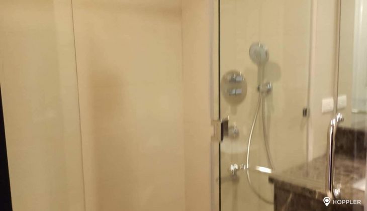 "2BR Condo for Rent in Garden Towers, Legazpi Village, Makati"09