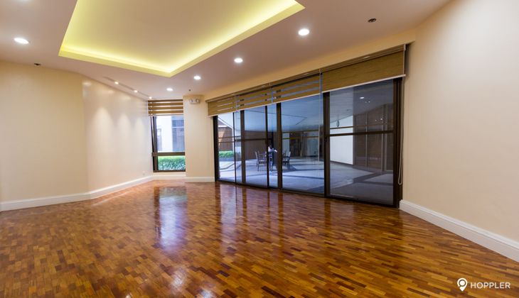 "3BR Condo for Rent in The Ritz Towers, Urdaneta Village, Makati"07