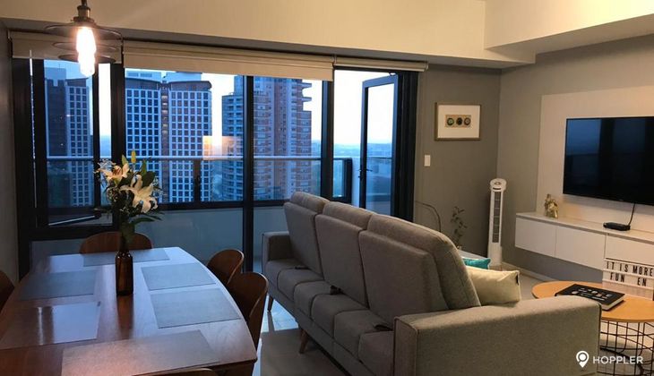 "2BR Condo for Rent in Arya Residences, BGC - Bonifacio Global City, Taguig"02