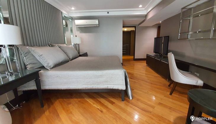 "3BR Condo for Rent in Forbes Tower Manila, Salcedo Village, Makati"06
