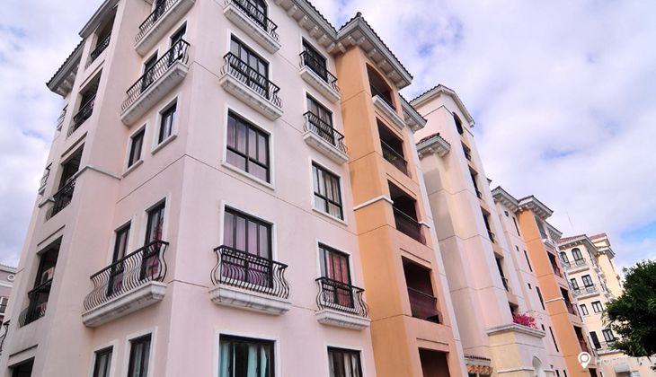 "2BR Condo for Rent in McKinley Hill Garden Villas, McKinley Hill, Taguig"09