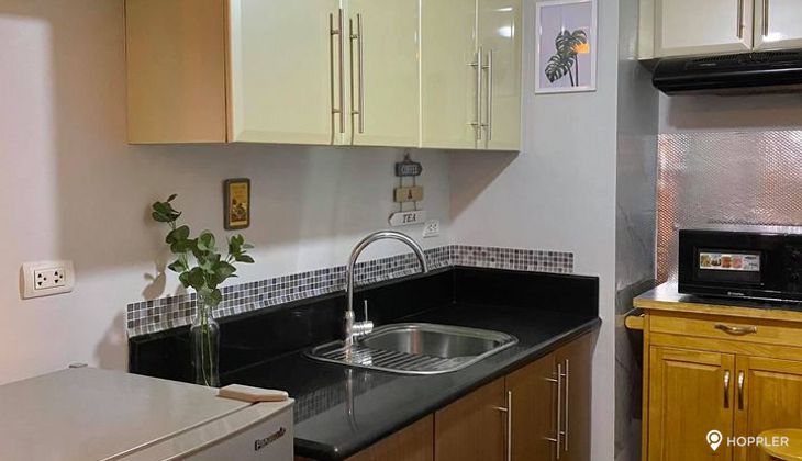 "2BR Condo for Rent in The Parkside Villas, Newport, Pasay"08