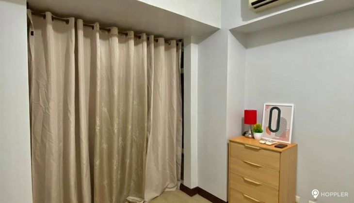 "2BR Condo for Rent in The Parkside Villas, Newport, Pasay"10