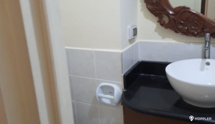 "2BR Condo for Rent in Bonifacio Heights, Lawton Avenue, Taguig"04