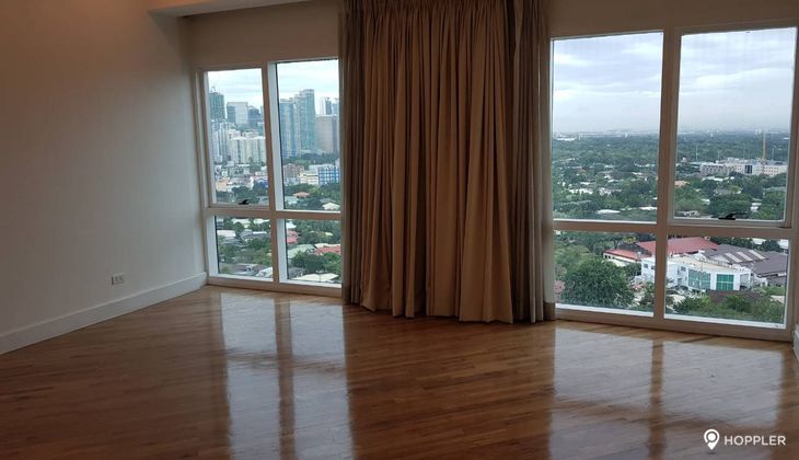 "2BR Condo for Rent in Hidalgo Place, Rockwell Center, Makati"10
