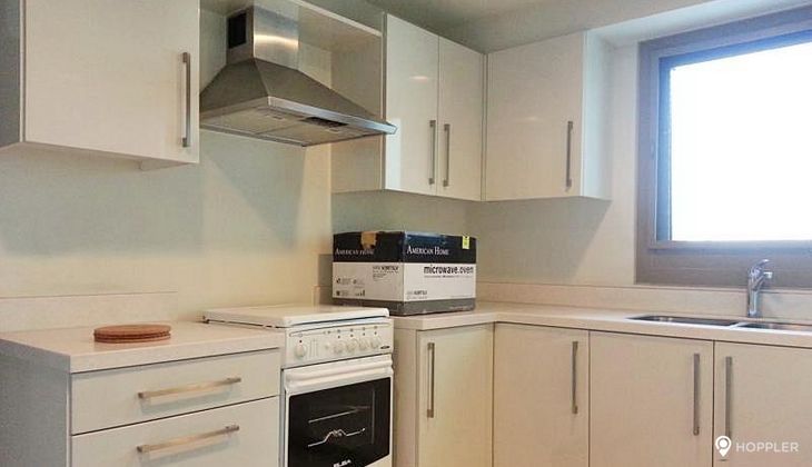 "2BR Condo for Rent in The Residences at Greenbelt, Legazpi Village, Makati"05