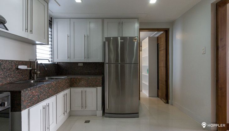 "4BR Condo for Rent in Le Metropole, Salcedo Village, Makati"03