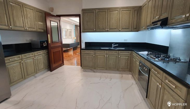 "3BR Condo for Rent in Tiffany Place, Salcedo Village, Makati"07