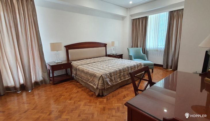 "3BR Condo for Rent in Tiffany Place, Salcedo Village, Makati"09