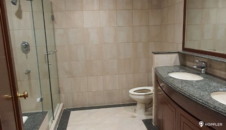"3BR Condo for Rent in Tiffany Place, Salcedo Village, Makati"10