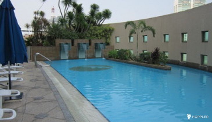 "3BR Condo for Rent in Fraser Place, Salcedo Village, Makati"05