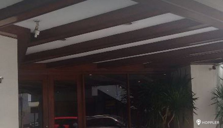 "2BR Condo for Rent in Tropical Palms, Legazpi Village, Makati"02