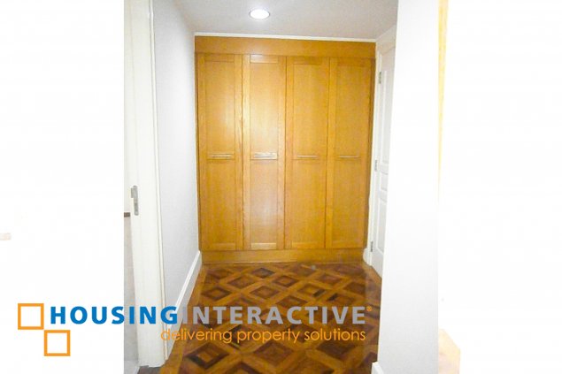 SEMI - FURNISHED 3 BEDROOM UNIT - FOR RENT AT GOLDEN EMPIRE08