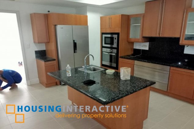 FOR RENT 3BR IN ONE ROXAS MANILA05