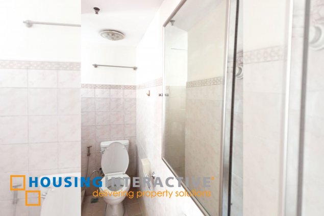 FOR LEASE 2 BEDROOM IN VITO CRUZ  TOWER07