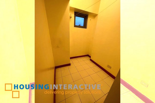 SEMI-FURNISHED 2 BEDROOM UNIT - FOR RENT IN ETON BAYPARK08