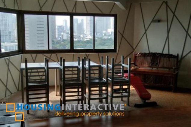 Unfurnished 2 BR Unit For Rent in Legaspi Towers 30003