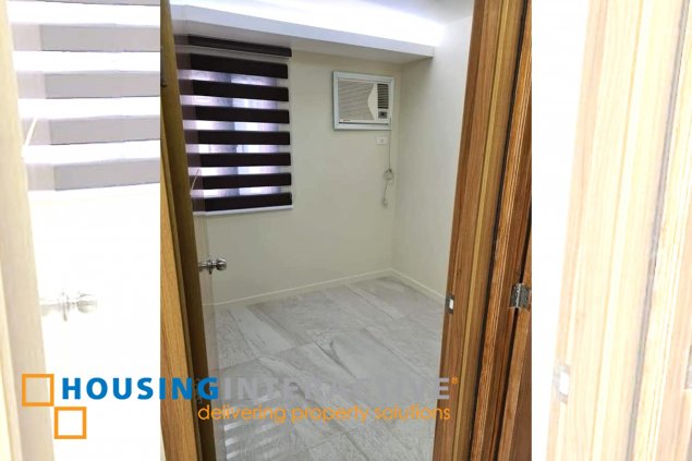 SEMI-FURNISHED 2-BEDROOM UNIT FOR RENT IN GRAND RIVIERA SUITES05