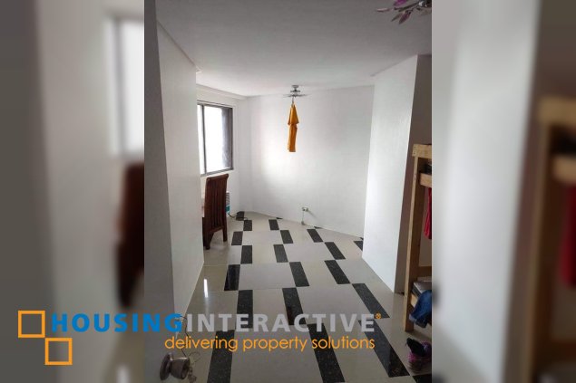 4BR UNIT FOR LEASE IN LEGASPI TOWERS 300 MANILA09