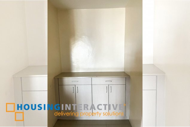 SEMI-FURNISHED 1-BEDROOM UNIT WITH PARKING FOR RENT IN PEARL OF THE ORIENT07