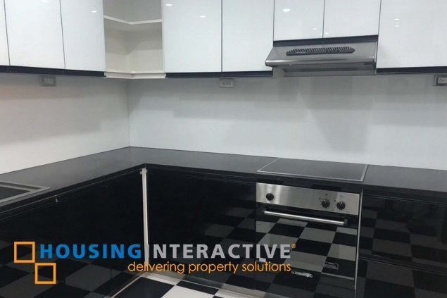 Amazing 3br condo unit for rent/sale at Admiral Baysuites Condominum05