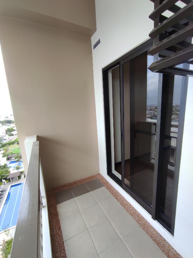 Calathea Place Lavender Bare Unit 1 Bedroom02