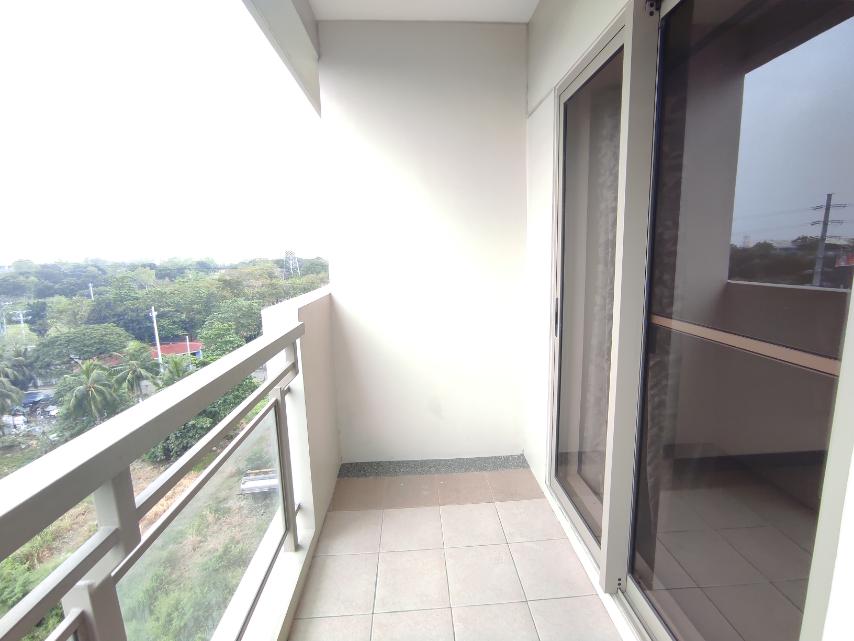 Fairway Terraces Fairway Terraces Semi-furnished 1 Bedroom02