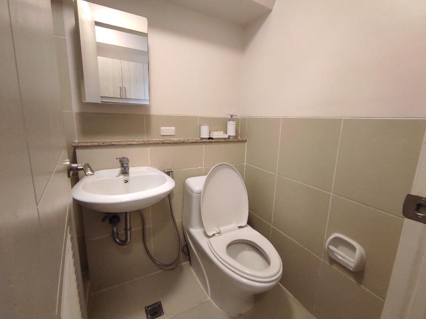 Fairway Terraces Fairway Terraces Semi-furnished 1 Bedroom06