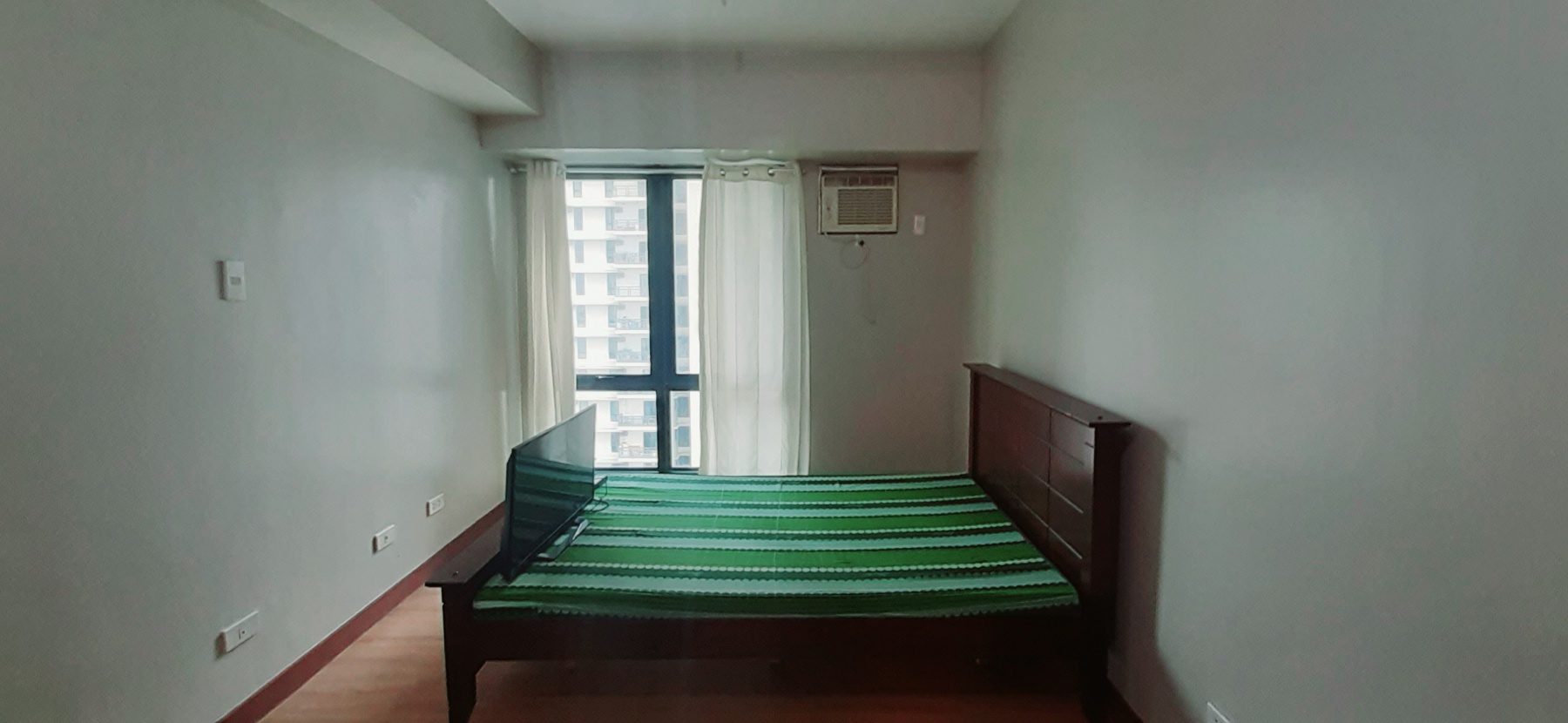 Flair Towers South Tower Semi-furnished Studio02