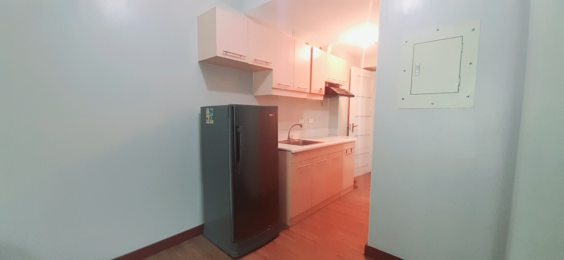 Flair Towers South Tower Semi-furnished Studio03