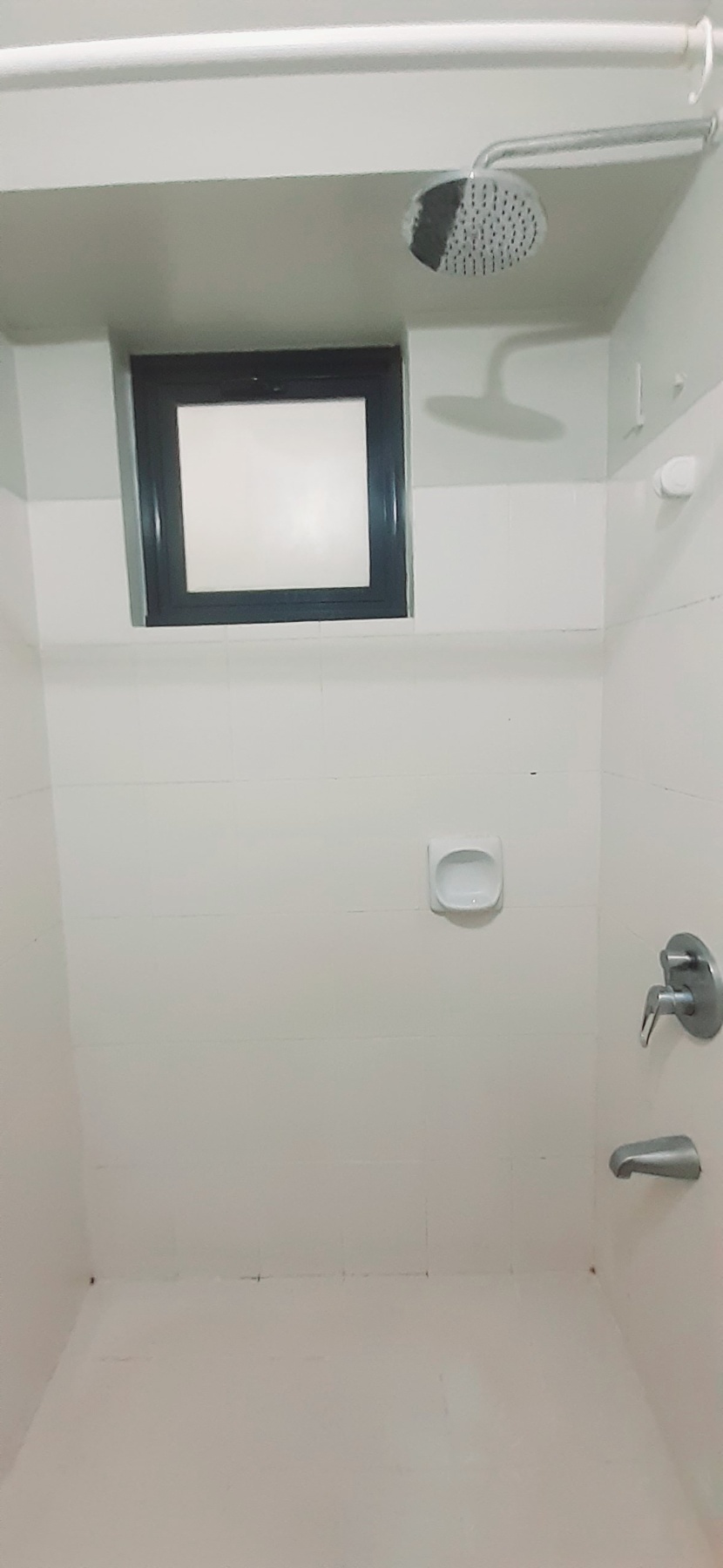 Flair Towers South Tower Semi-furnished Studio04