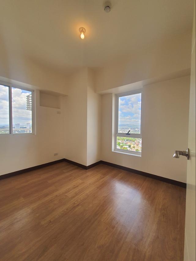 Infina Towers South Tower Bare Unit 3 Bedroom03