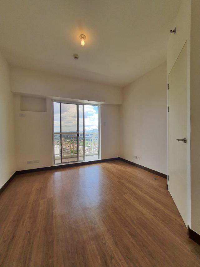 Infina Towers South Tower Bare Unit 3 Bedroom04