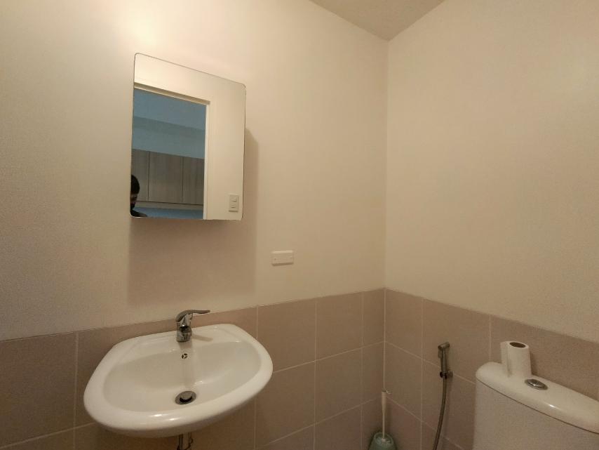 Infina Towers North Tower Semi-furnished 1 Bedroom06