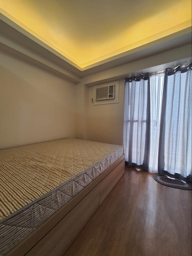 Infina Towers North Tower Semi-furnished 1 Bedroom07