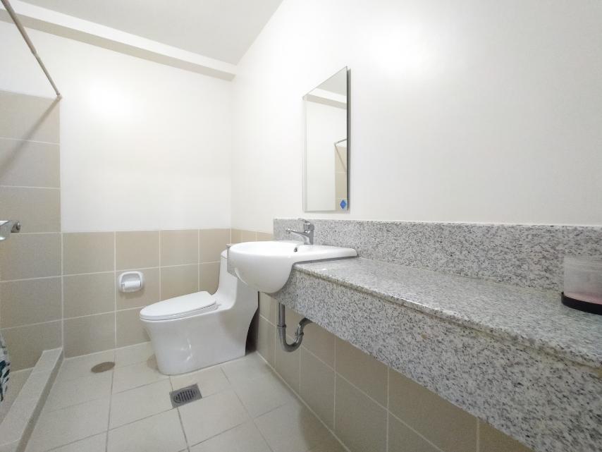 Infina Towers South Tower Fully Furnished 2 Bedroom09