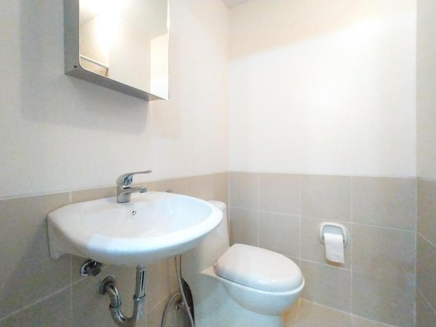 Infina Towers North Tower Fully Furnished 1 Bedroom07