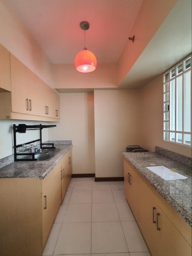 One Castilla Place One Castilla Place Semi-furnished 2 Bedroom05