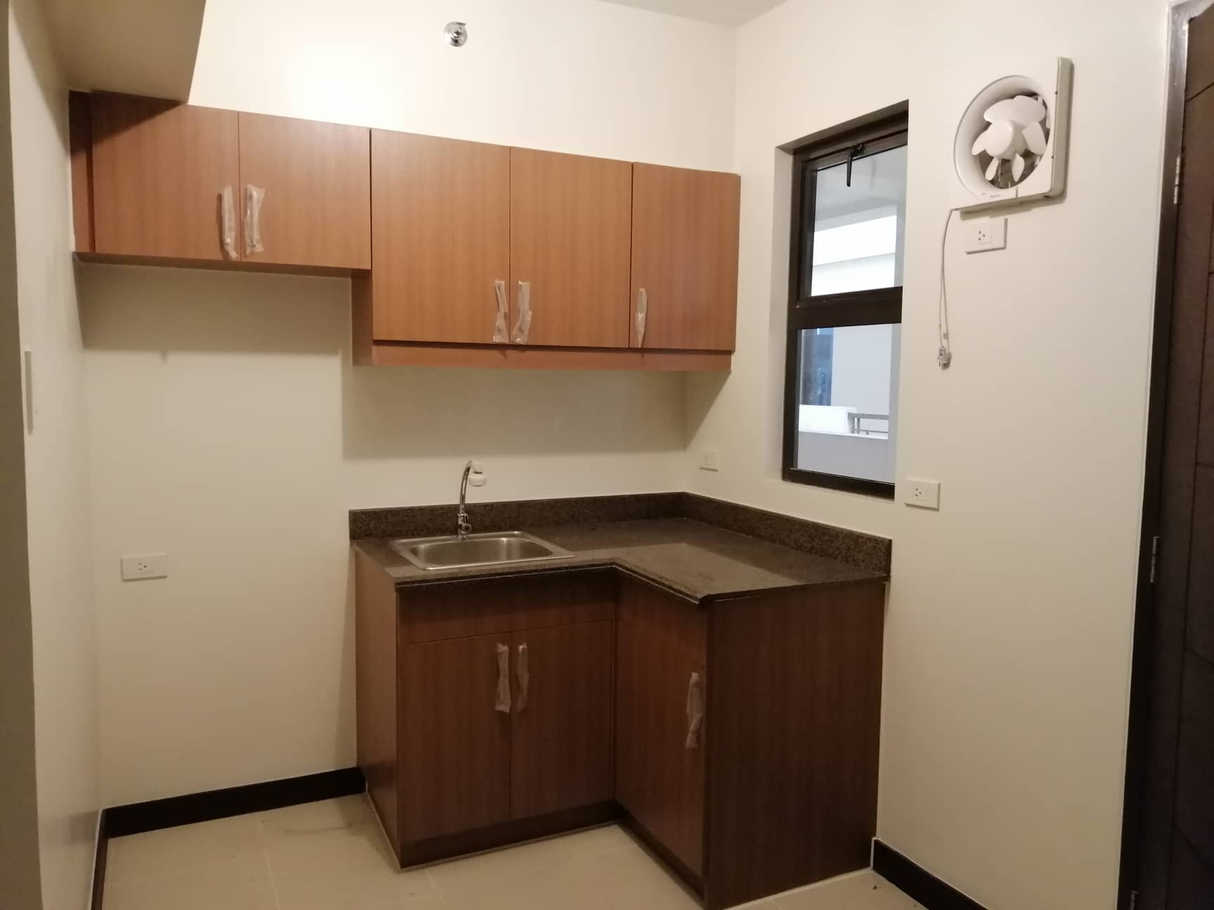 Rhapsody Residences Mandolin Bare Unit 2 Bedroom02