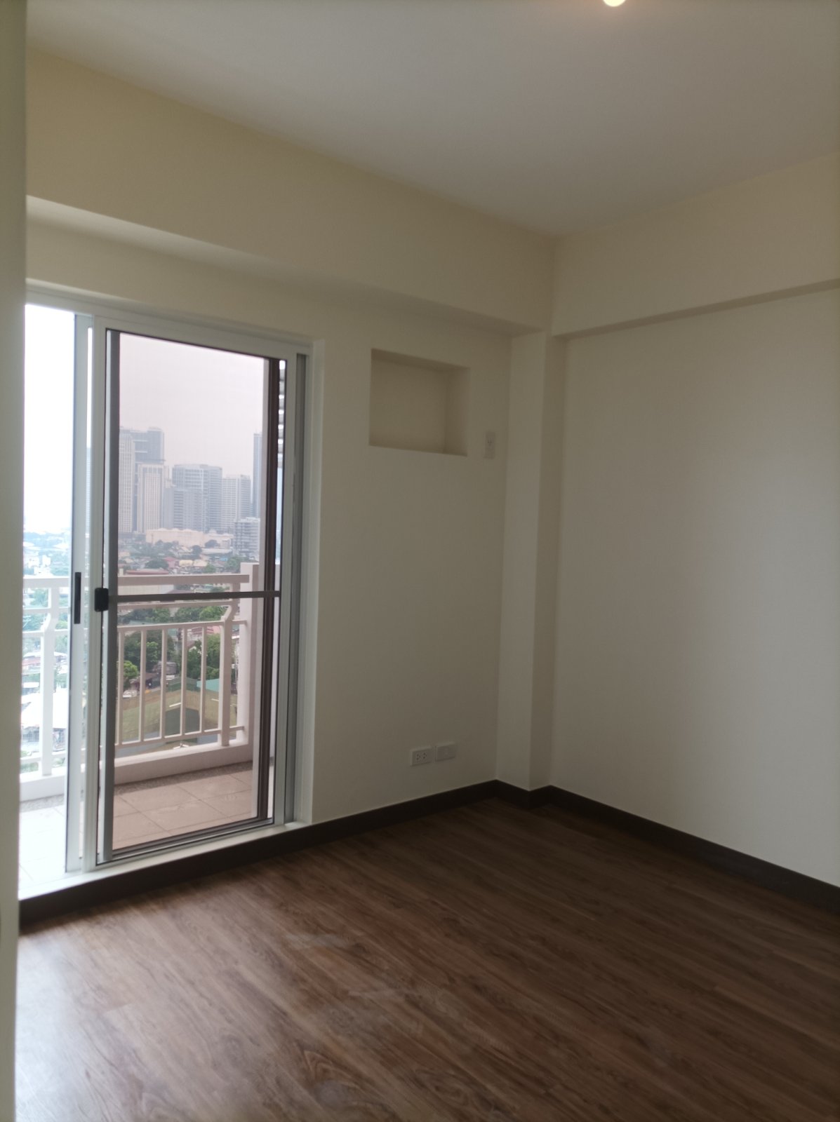 Satori Residences Hacana Bare Unit 2 Bedroom03