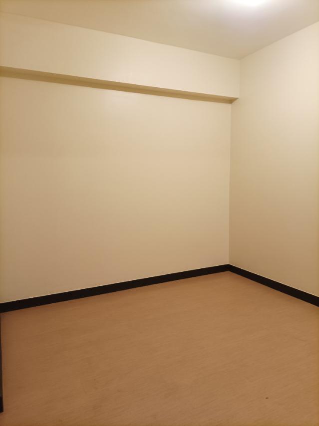 Sheridan Towers North Tower Bare Unit 1 Bedroom05