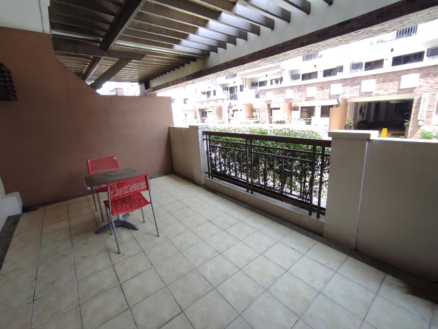 Siena Park Residences Plum Semi-furnished 2 Bedroom02