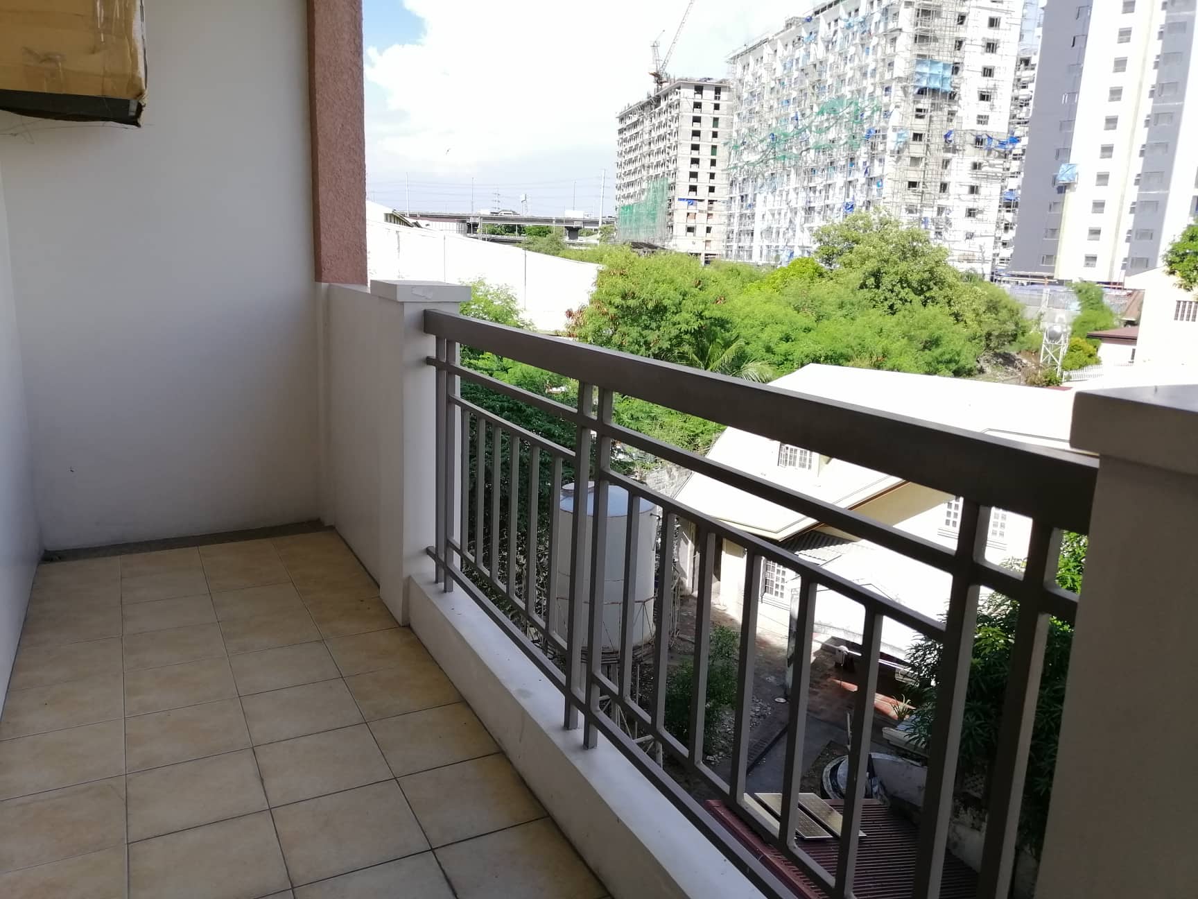 Siena Park Residences Citrine Semi-furnished 2 Bedroom07